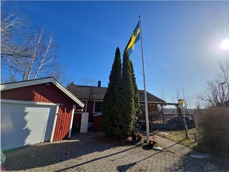Bostad Hjälmvids backe Haninge