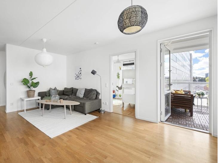 Bostad Råcksta gårdsväg Stockholm